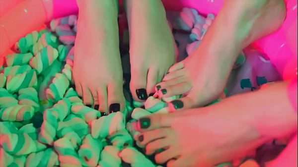 Marshmallow Lesbian Foot Worship